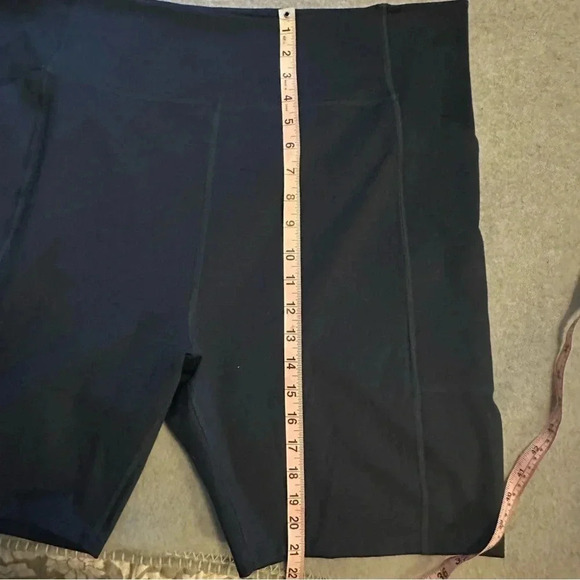 Girlfriend Collective navy biker shorts size 6XL - Picture 6 of 6